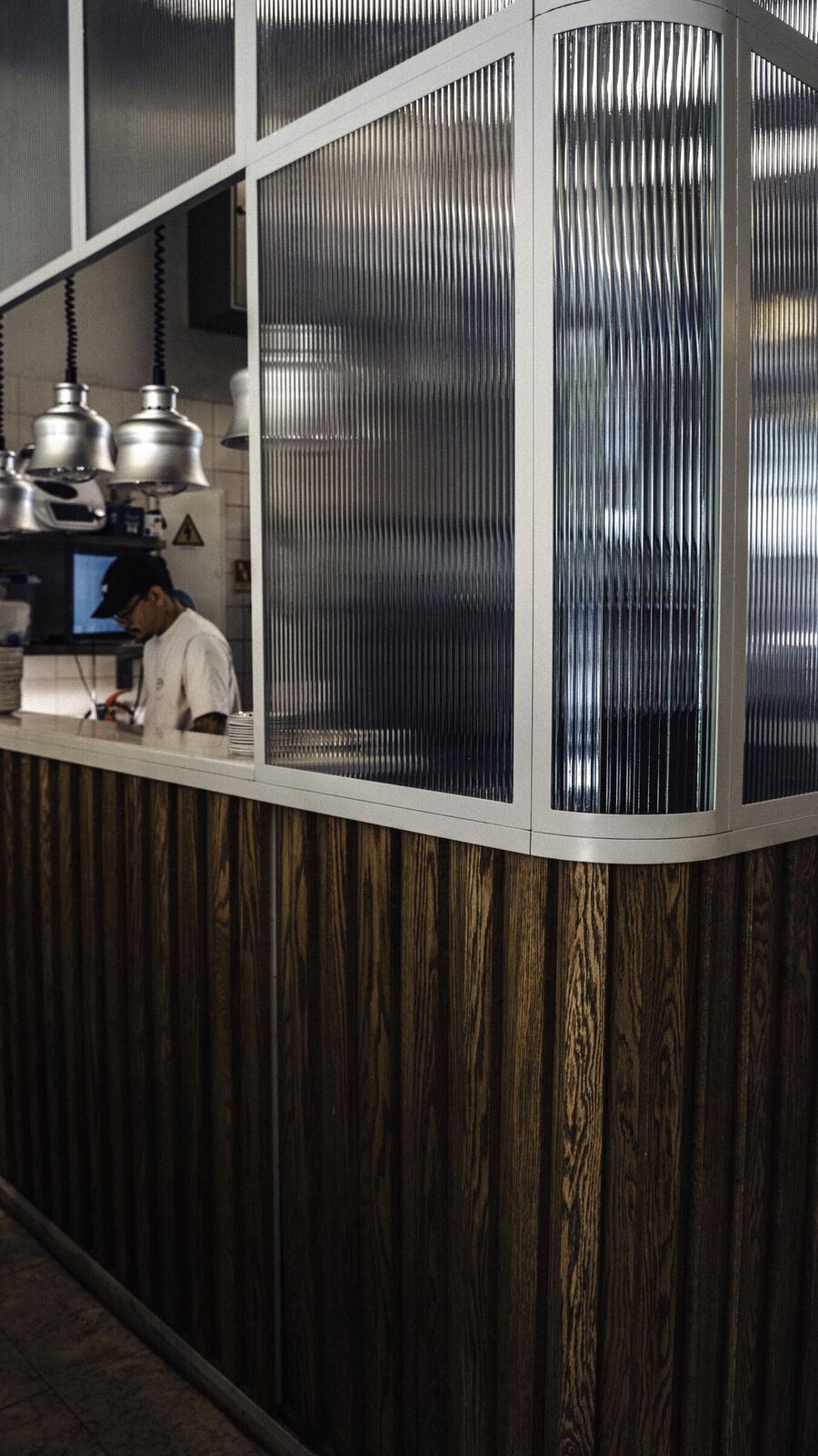 Steel and glass partition to the kitchen, Pils