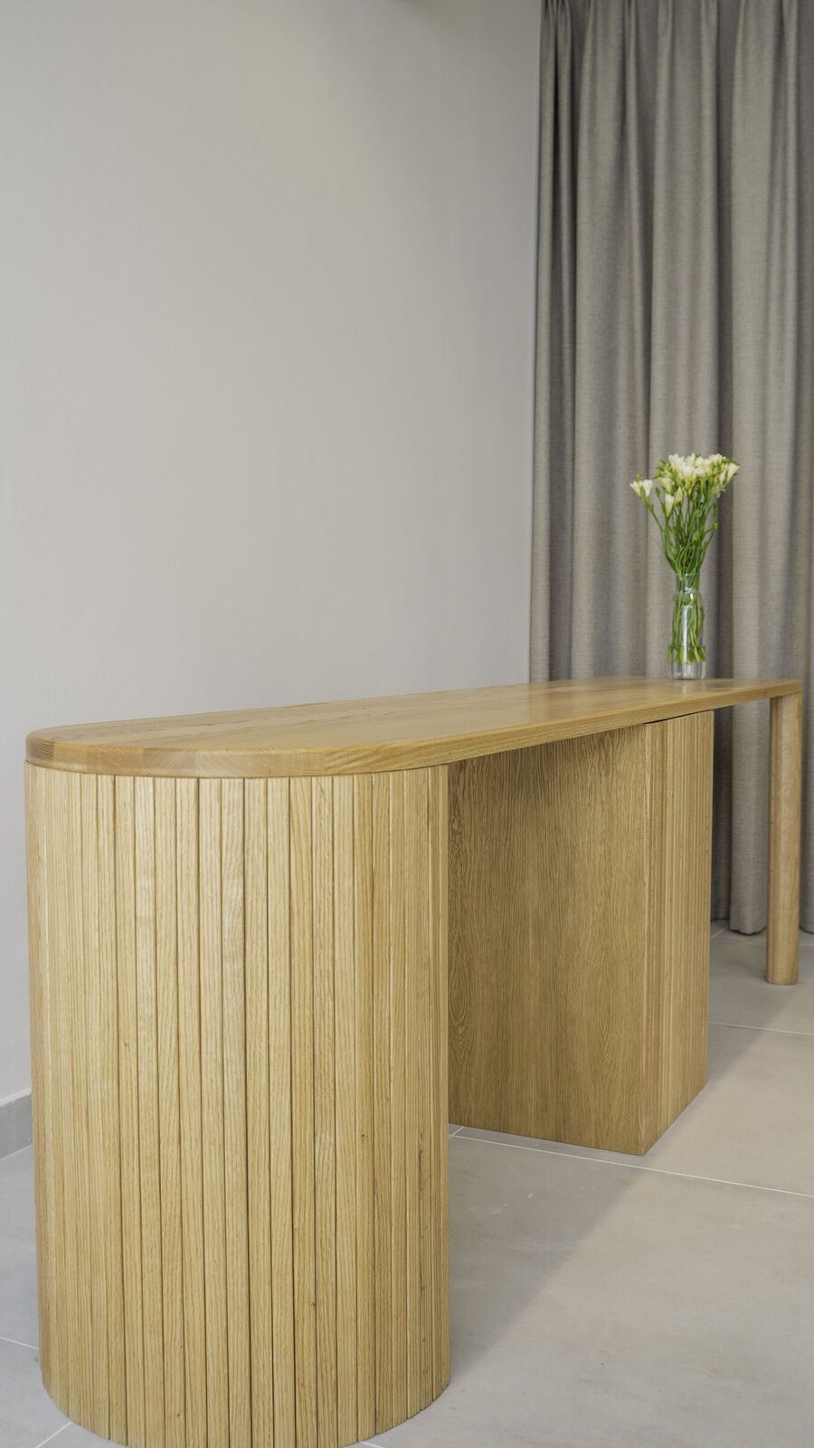 Manicure table, Salon Max