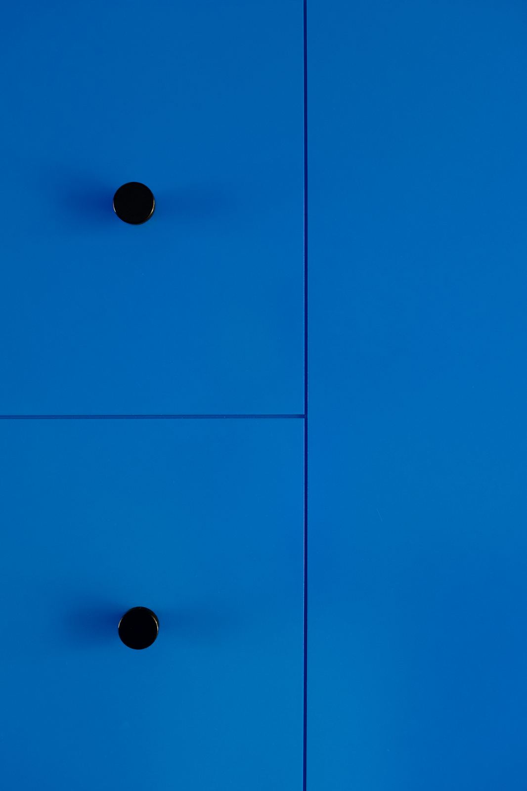 Blue drawer fronts, Blue Cabinet