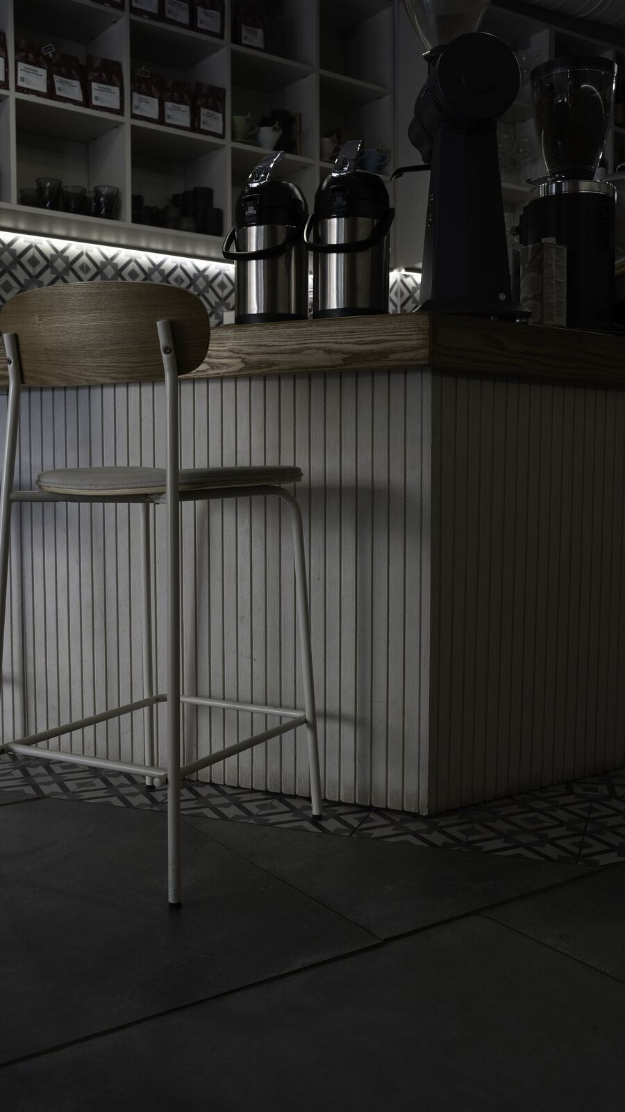 Bar stools at the counter, Unity