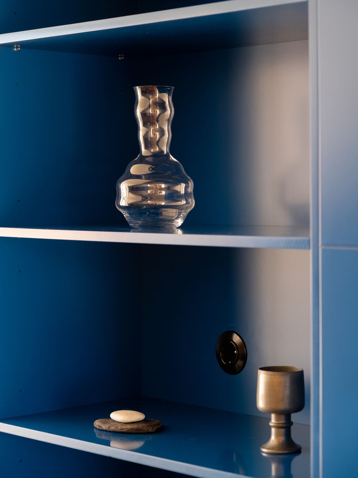 Shelf detail in semi-gloss blue, Blue Cabinet