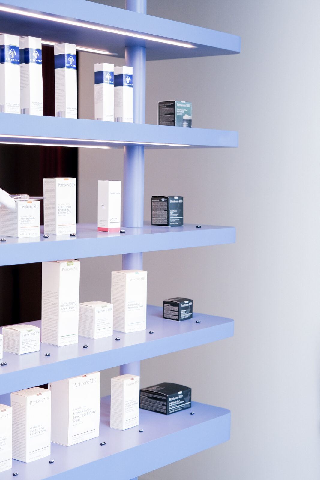 Shelves stocked with products, Pause
